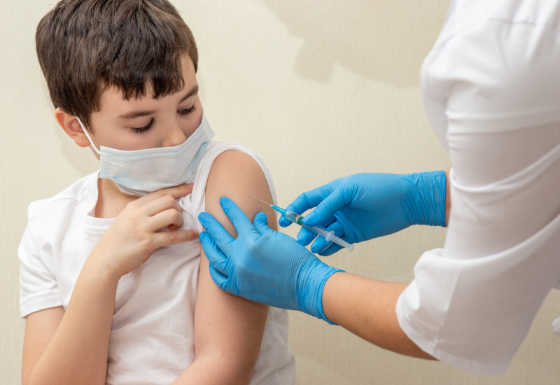 Vacuna sublingual para tratar alergias crónicas y reducir sensibilidad.